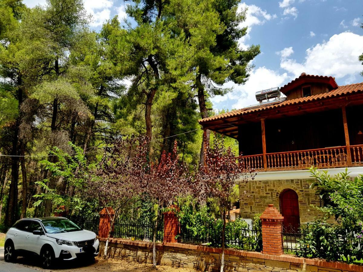 Wood And Stone Villa Sani  エクステリア 写真